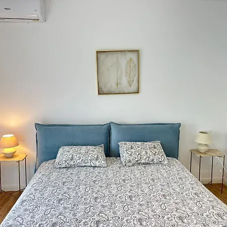 Emma Sea View Apartment Sarandë