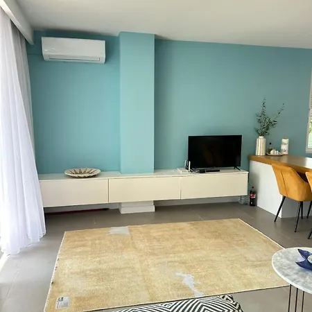 Emma Sea View Apartment Sarandë