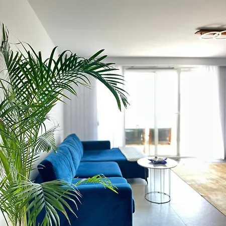 Emma Sea View Apartment *
